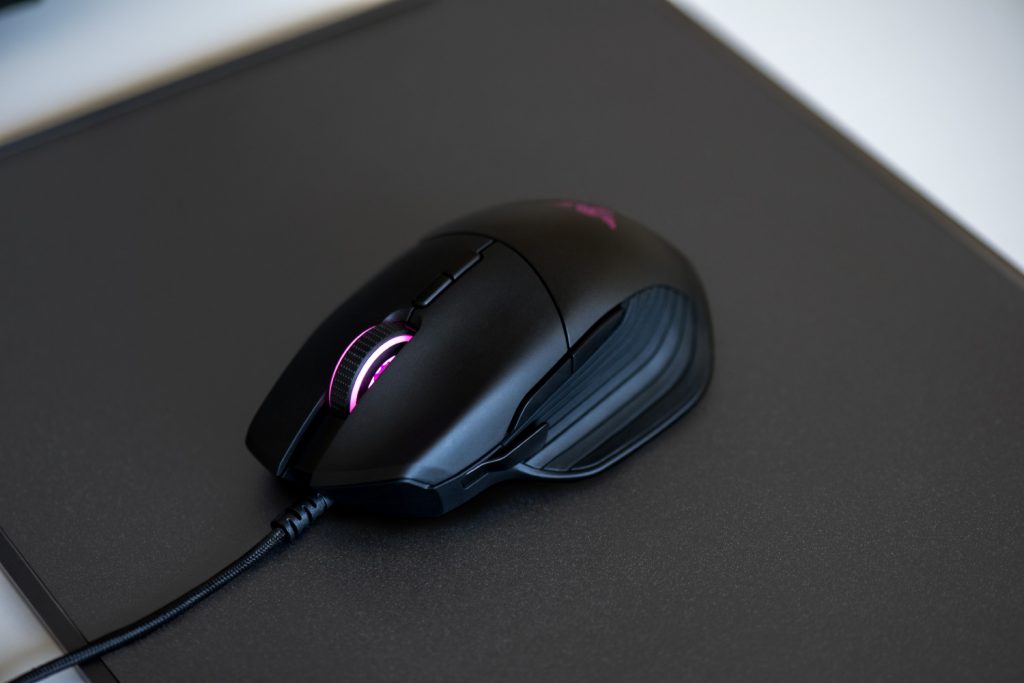 Razer : Basilisk, une souris pour le FPS