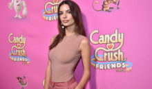 Emily Ratajkowski lance l’inédit Candy Crush Friends Saga