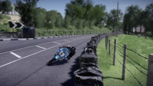 TT Isle Of Man 2 : une Suzuki historique en plein virage