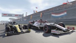 F1 Esports : Une Alfa Romeo et une Renault côte à côte à Zandvoort dans F1 2020