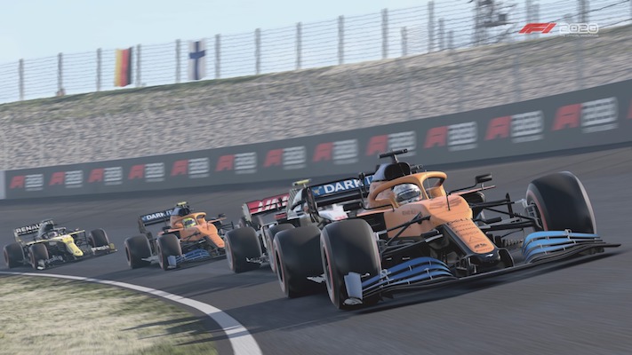 F1 Esports : Une McLaren dans le banking du dernier virage à Zandvoort dans F1 2020