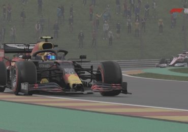 F1 Esports : Une Red Bull dans l'impressionnant virage de Pouhon