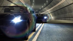 Need For Speed : Deux voitures dans un tunnel