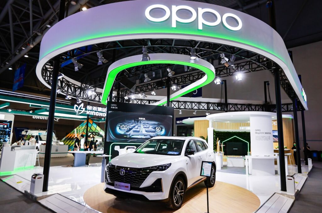 oppo voiture connectée