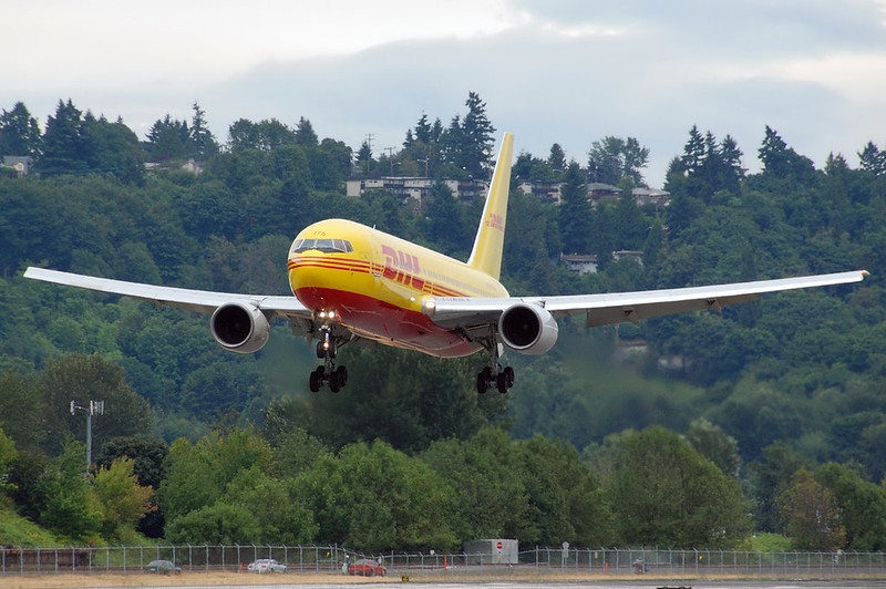 dhl avion