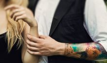 Gleeden : les hommes tatoués font fantasmer les femmes mariées