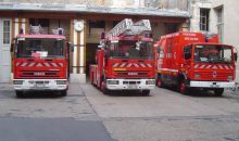 Vidéo. Virulent et violent incendie chez les Pompiers, en région parisienne