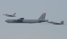 Vidéo. Des SU-27 russes interceptent un B-52, les américains répliquent