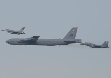 bombardier b-52