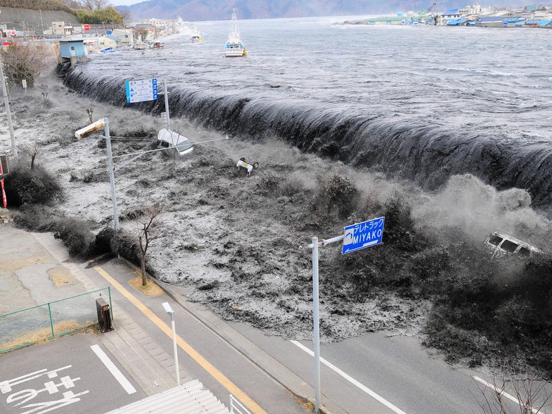 tsunami japon