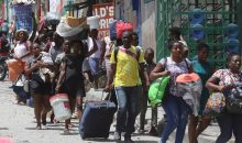 Vidéo. Situation incontrôlable en Haïti : des milliers d’habitants quittent Port-au-Prince à cause des gangs