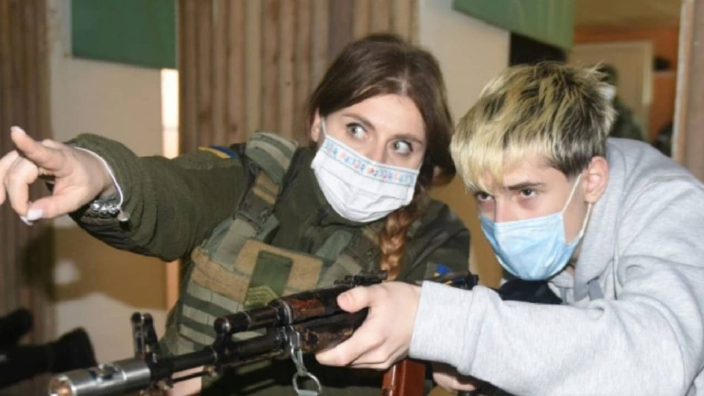 vidéo-lycéen-ukraine-préparation-guerre