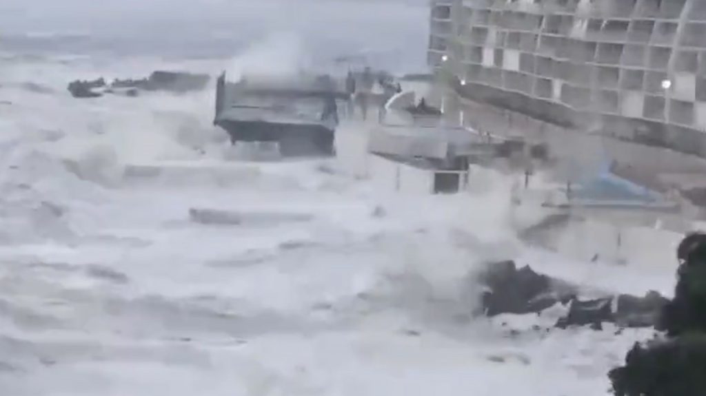 vidéo-mega-tempête-russie-mer-noire