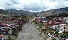 Vidéo. Pluies torrentielles en Bolivie : un village au bord de l’effondrement !