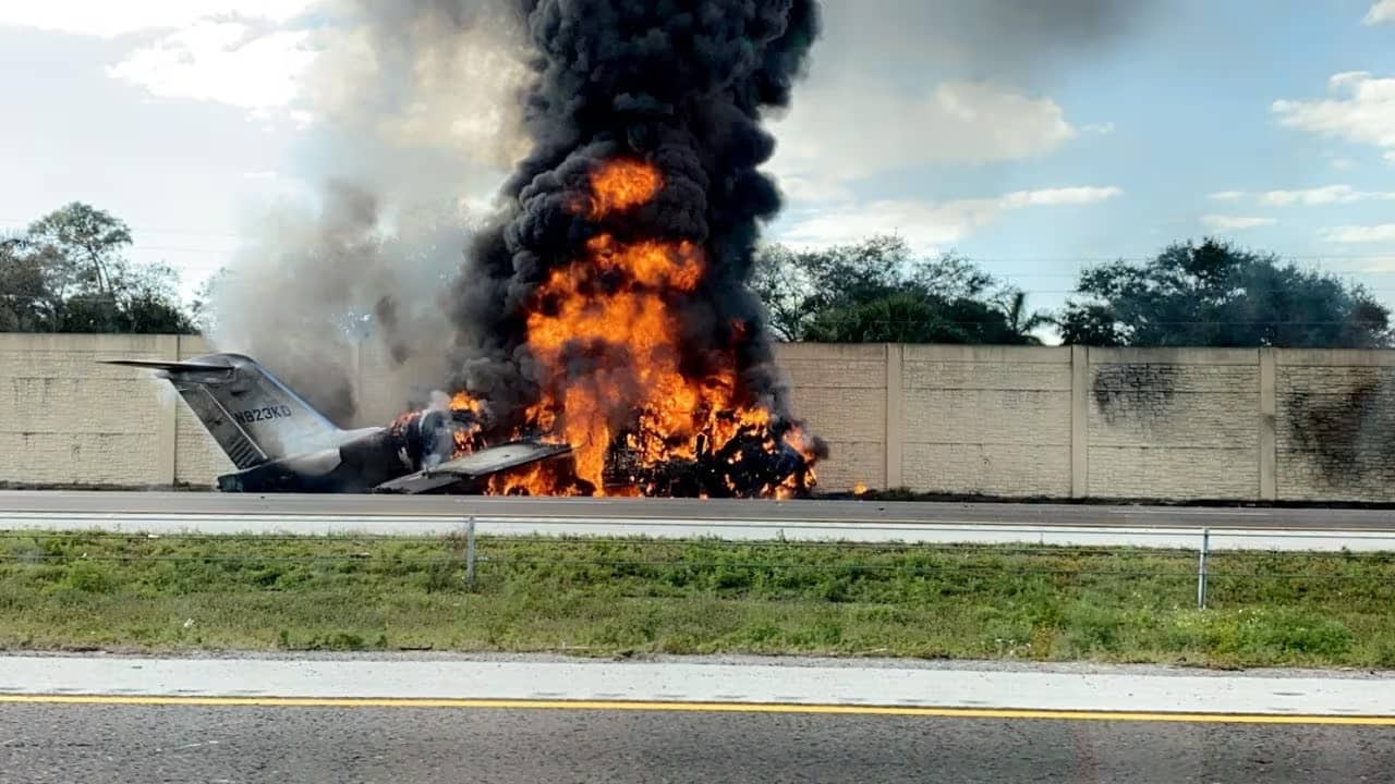 Vidéo. Crash meurtrier en Floride : un avion s’écrase sur une autoroute !