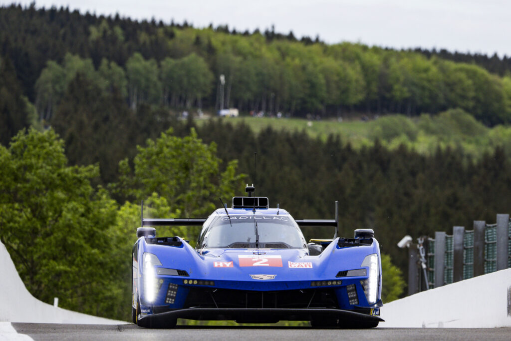 crash wec cadillac