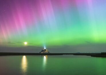 vidéo-aurore-boreale-sur-le-mont-saint-michel