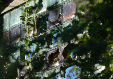 vidéo-maison-en-ruine-squatteurs